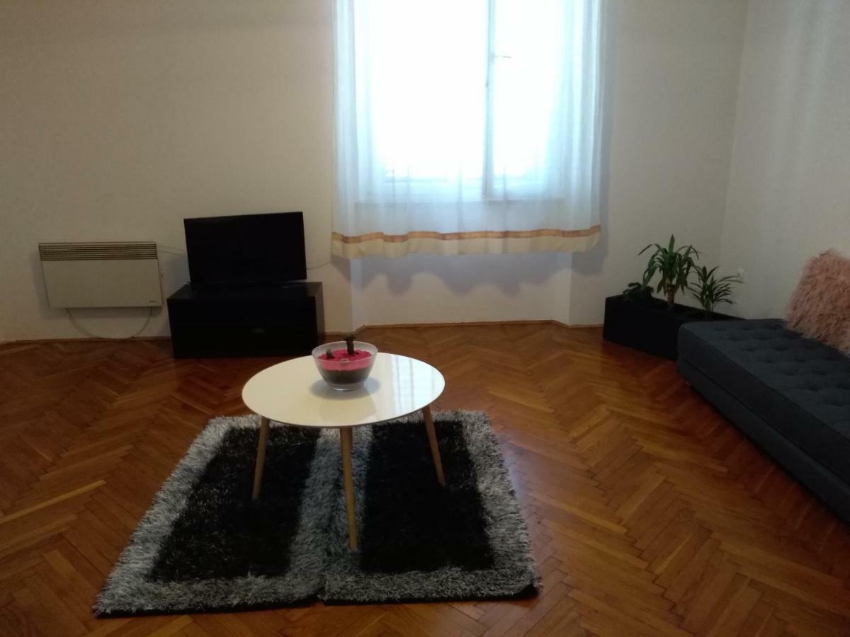 Apartment Giardino Fiume Kültér fotó